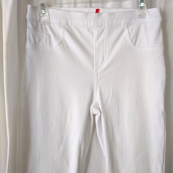 SPANX Pants - SPANX White  skinny leg jean pants. Size L